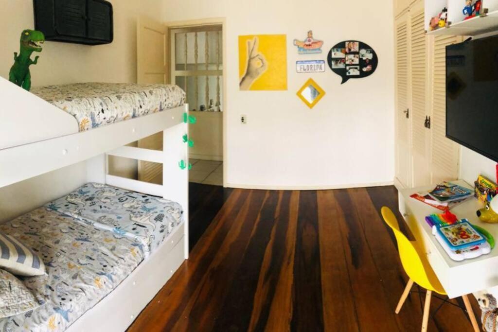 Casa Canasvieiras Com Piscina E Mar Holiday home Florianopolis