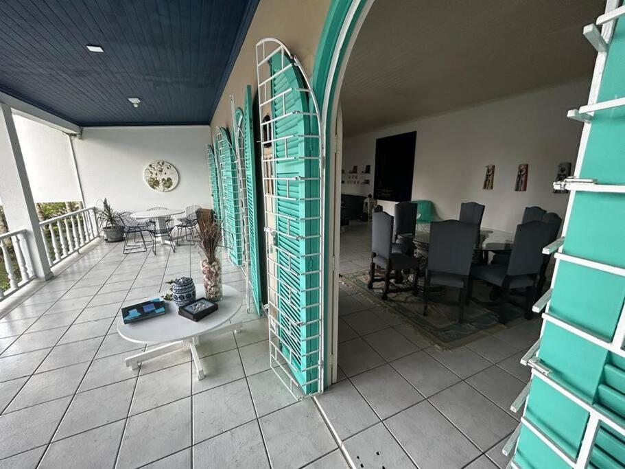 Casa Canasvieiras Com Piscina E Mar Holiday home Florianopolis